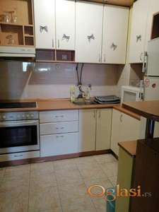 **HITNA PRODAJA – BULEVAR OSLOBOĐENJA / FUTOŠKA PIJACA**